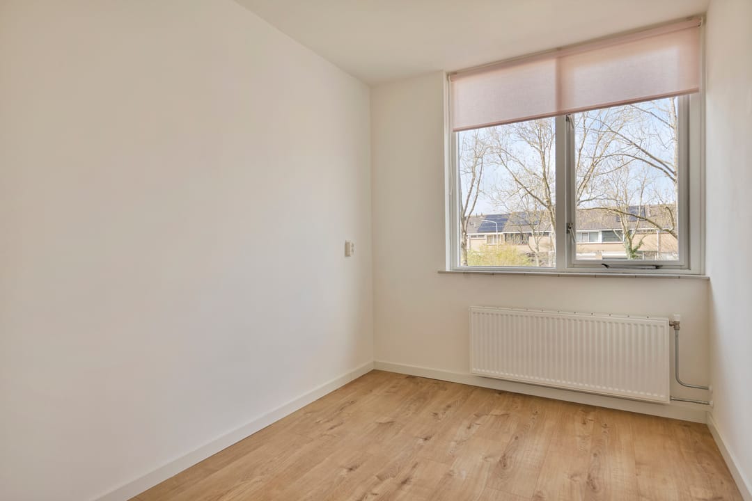 Photo 26 of Van Hogendorplaan 34