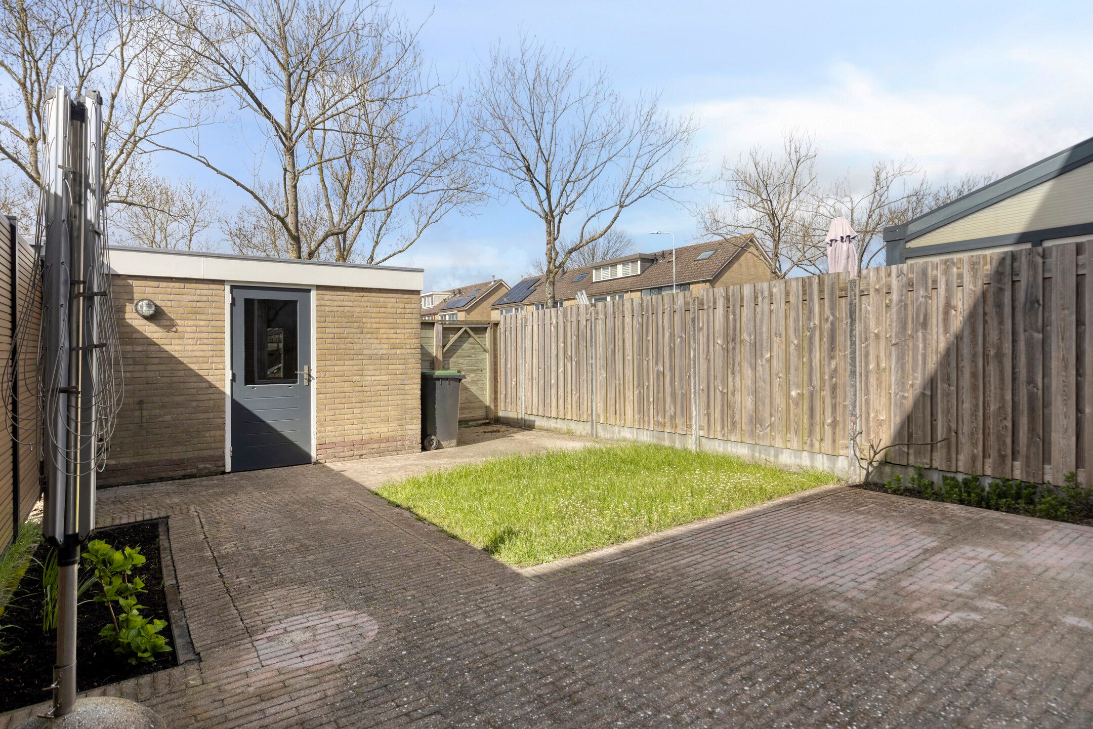 Photo 30 of Van Hogendorplaan 34