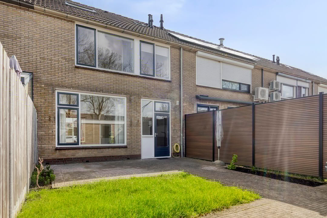 Photo 31 of Van Hogendorplaan 34