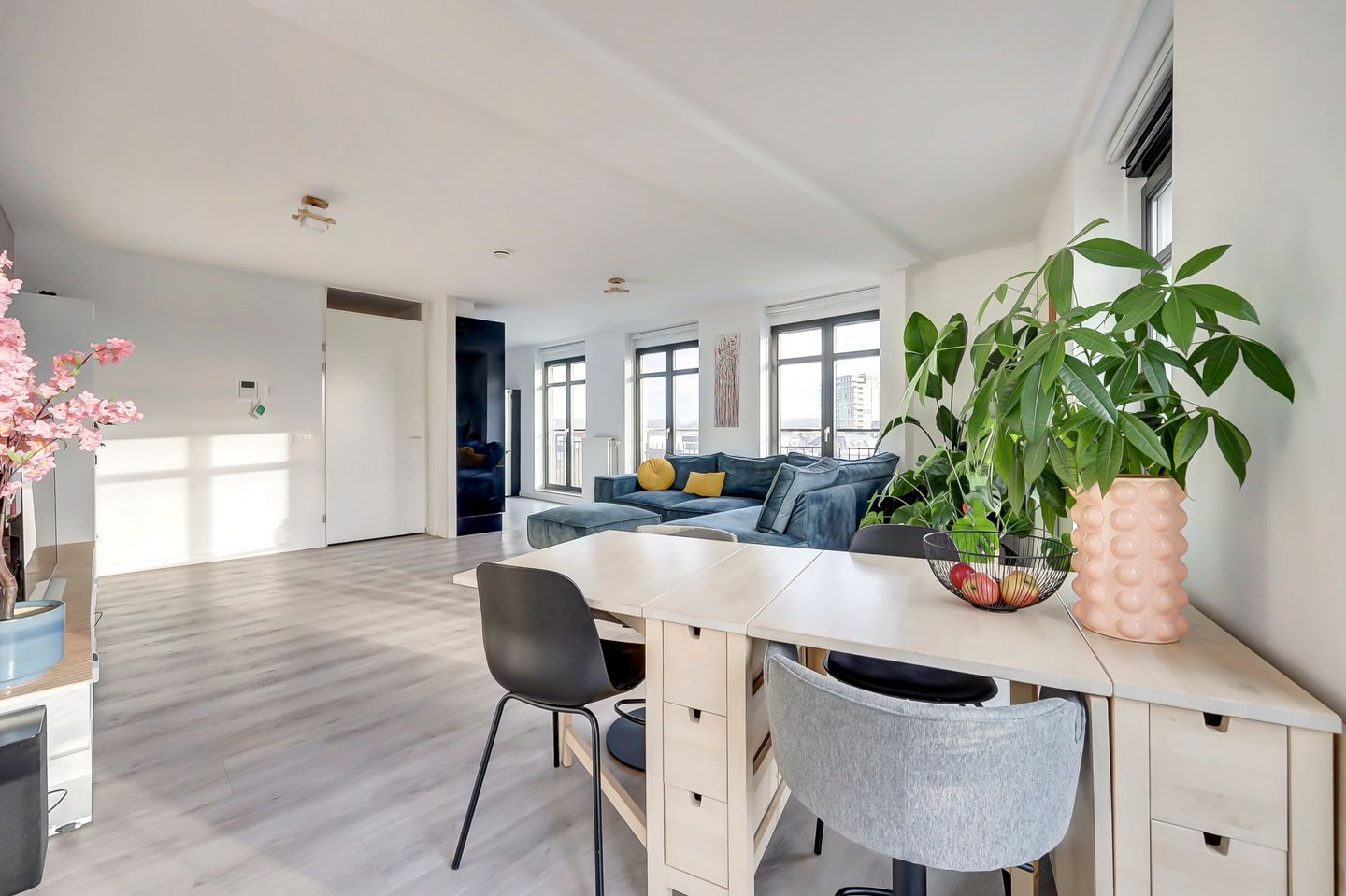 Spacious Penthouse with South-Facing Balcony and Canal Views in Almere Poort — 15
