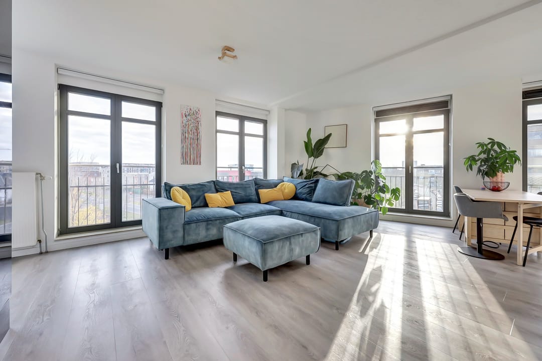 Spacious Penthouse with South-Facing Balcony and Canal Views in Almere Poort — 12