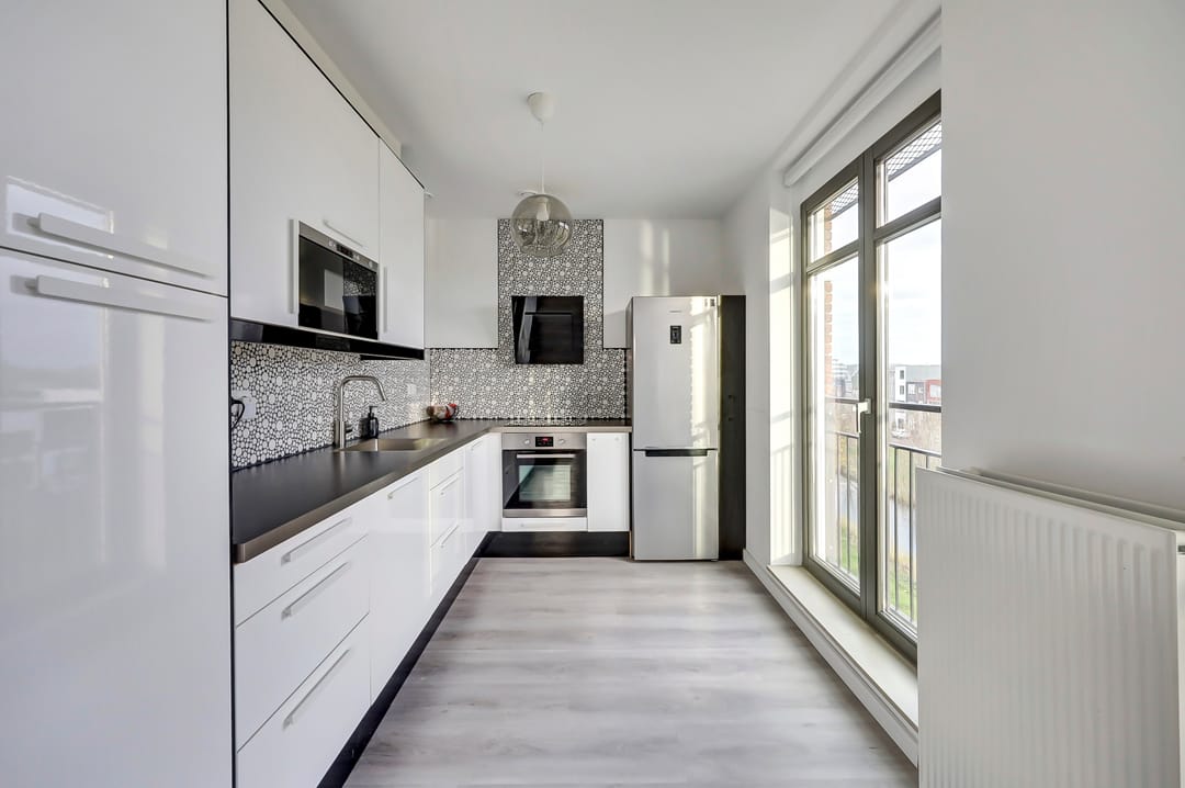 Spacious Penthouse with South-Facing Balcony and Canal Views in Almere Poort — 18