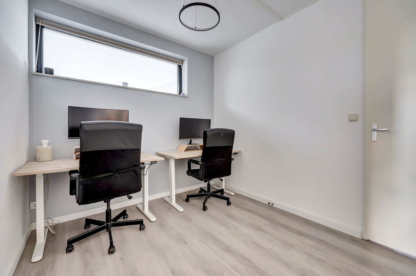 Spacious Penthouse with South-Facing Balcony and Canal Views in Almere Poort — 21