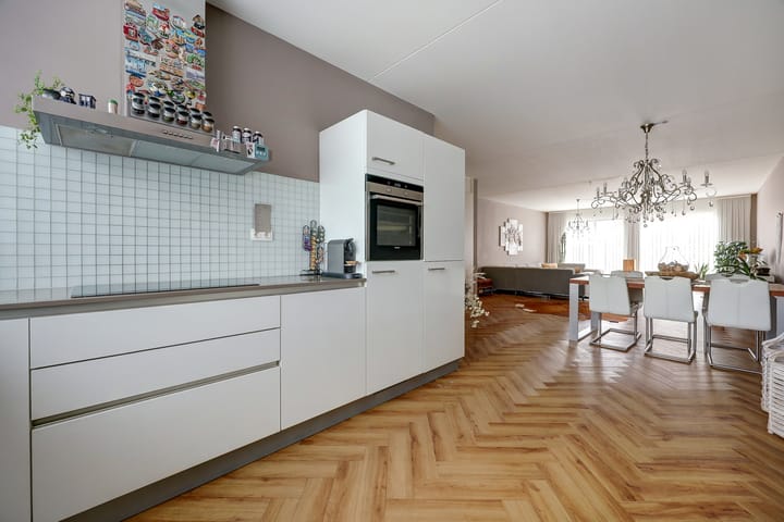 Photo 4 of Kurt Schwittersstraat 10