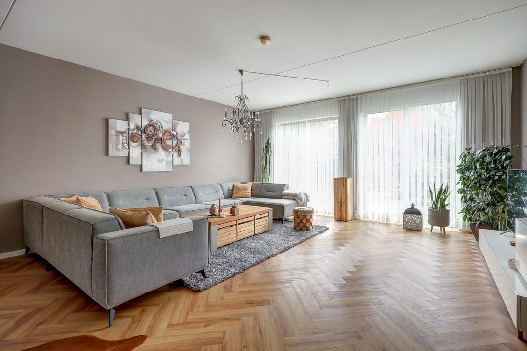 Foto 8 van Kurt Schwittersstraat 10