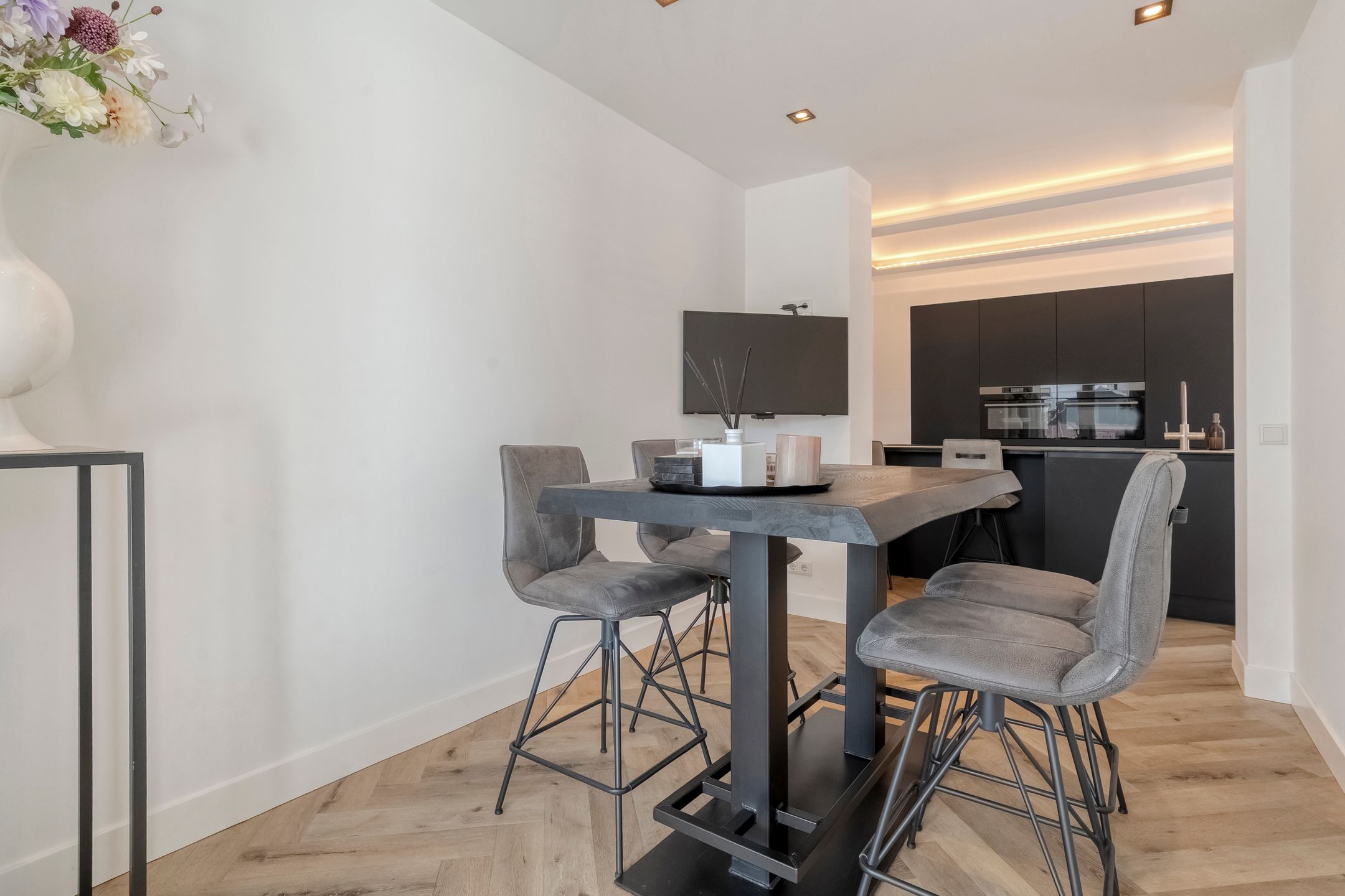 Photo 18 of Westeinde 469