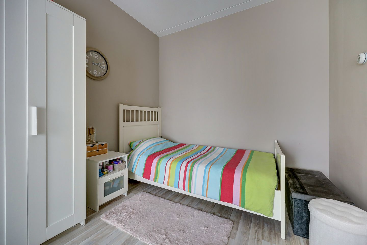 Foto 25 van Kurt Schwittersstraat 10