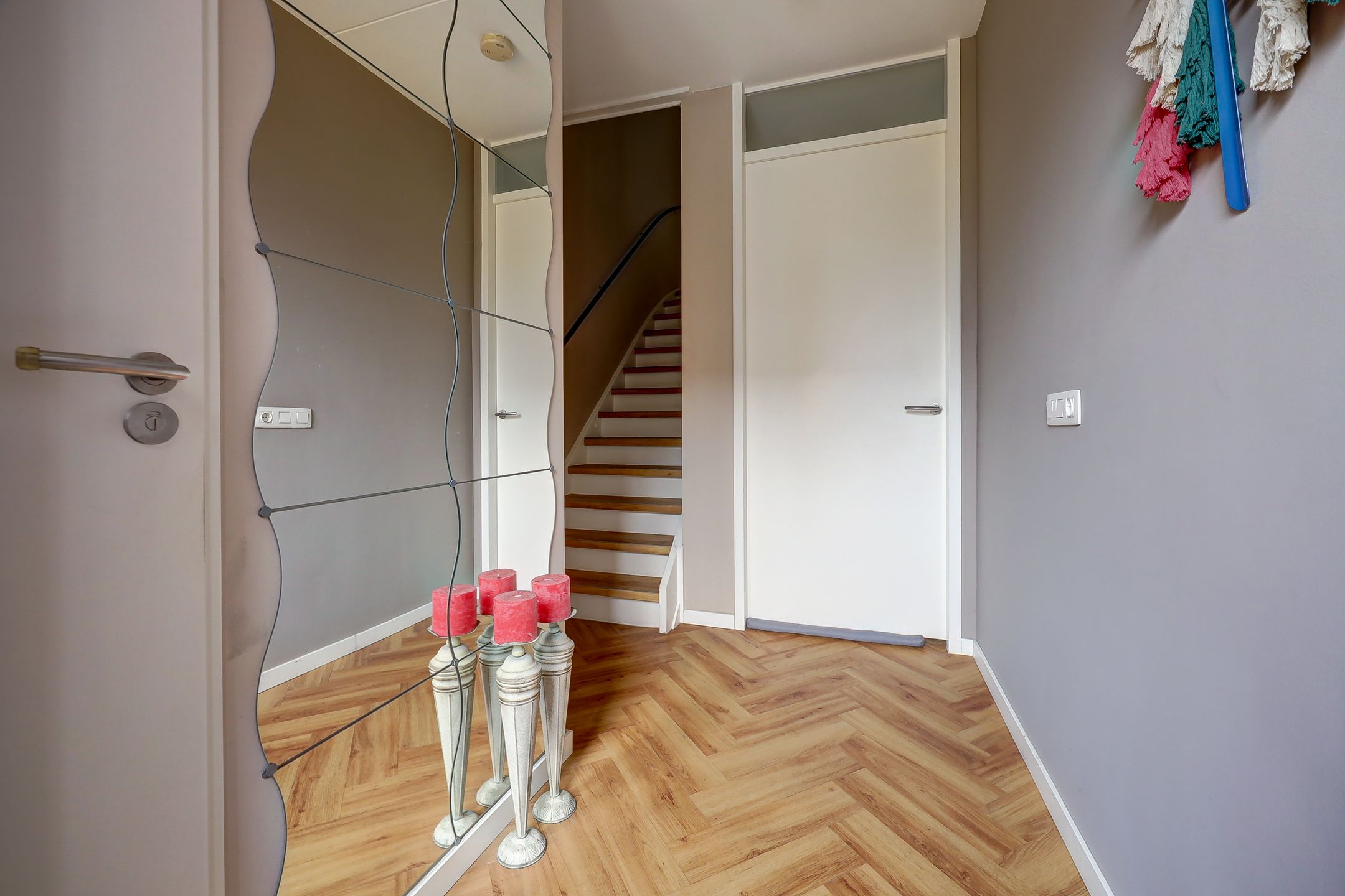 Foto 6 van Kurt Schwittersstraat 10