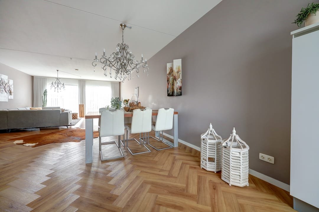 Foto 11 van Kurt Schwittersstraat 10