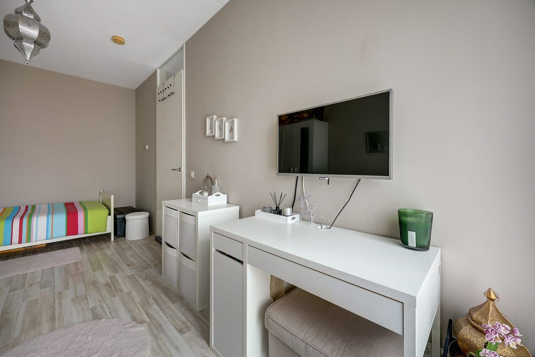 Foto 26 van Kurt Schwittersstraat 10