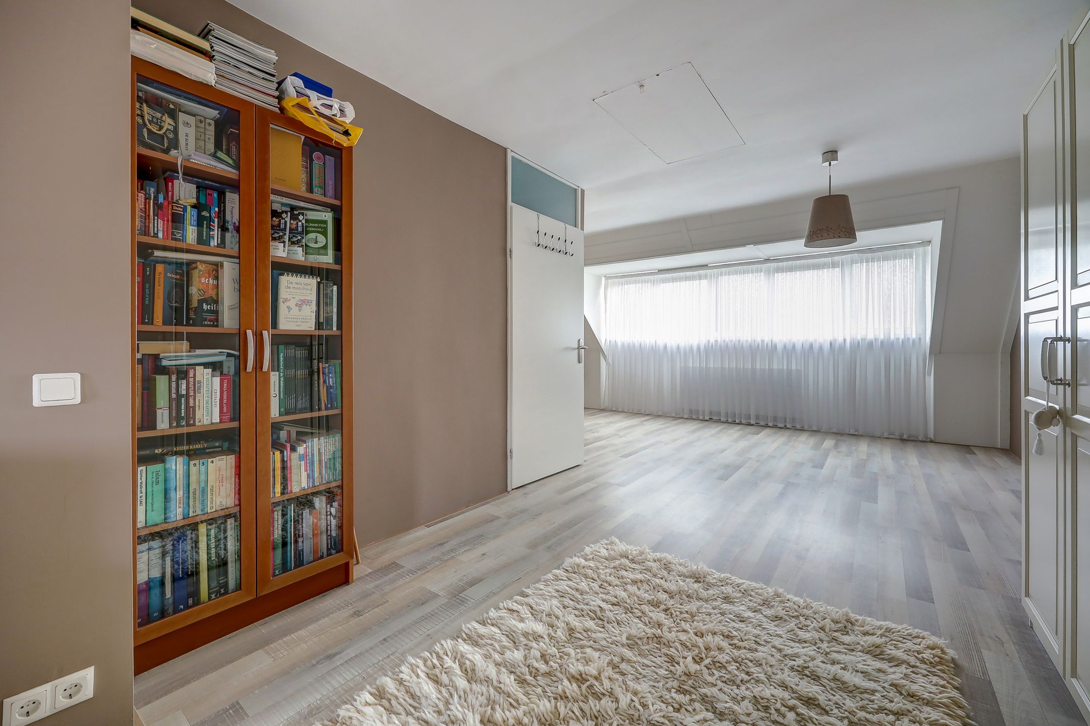 Foto 39 van Kurt Schwittersstraat 10