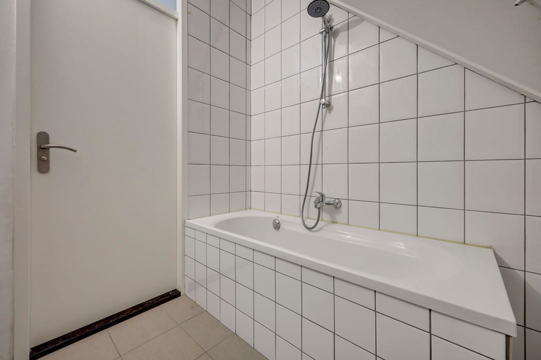 Foto 46 van Kurt Schwittersstraat 10