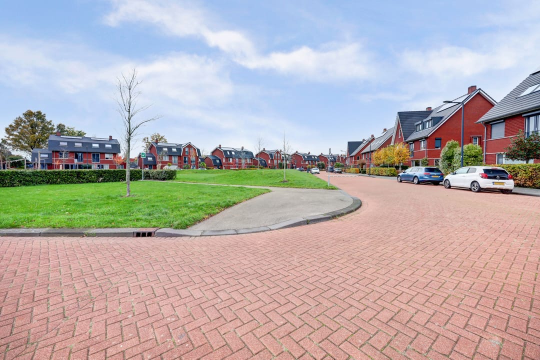 Foto 52 van Kurt Schwittersstraat 10