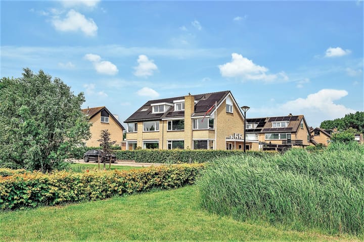 Photo 2 of Burgemeester Dedelstraat 44