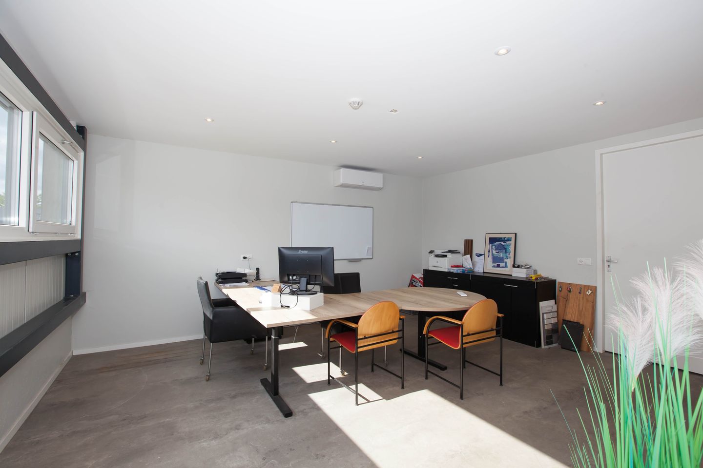 Bekijk foto 2 van Parallelweg 46