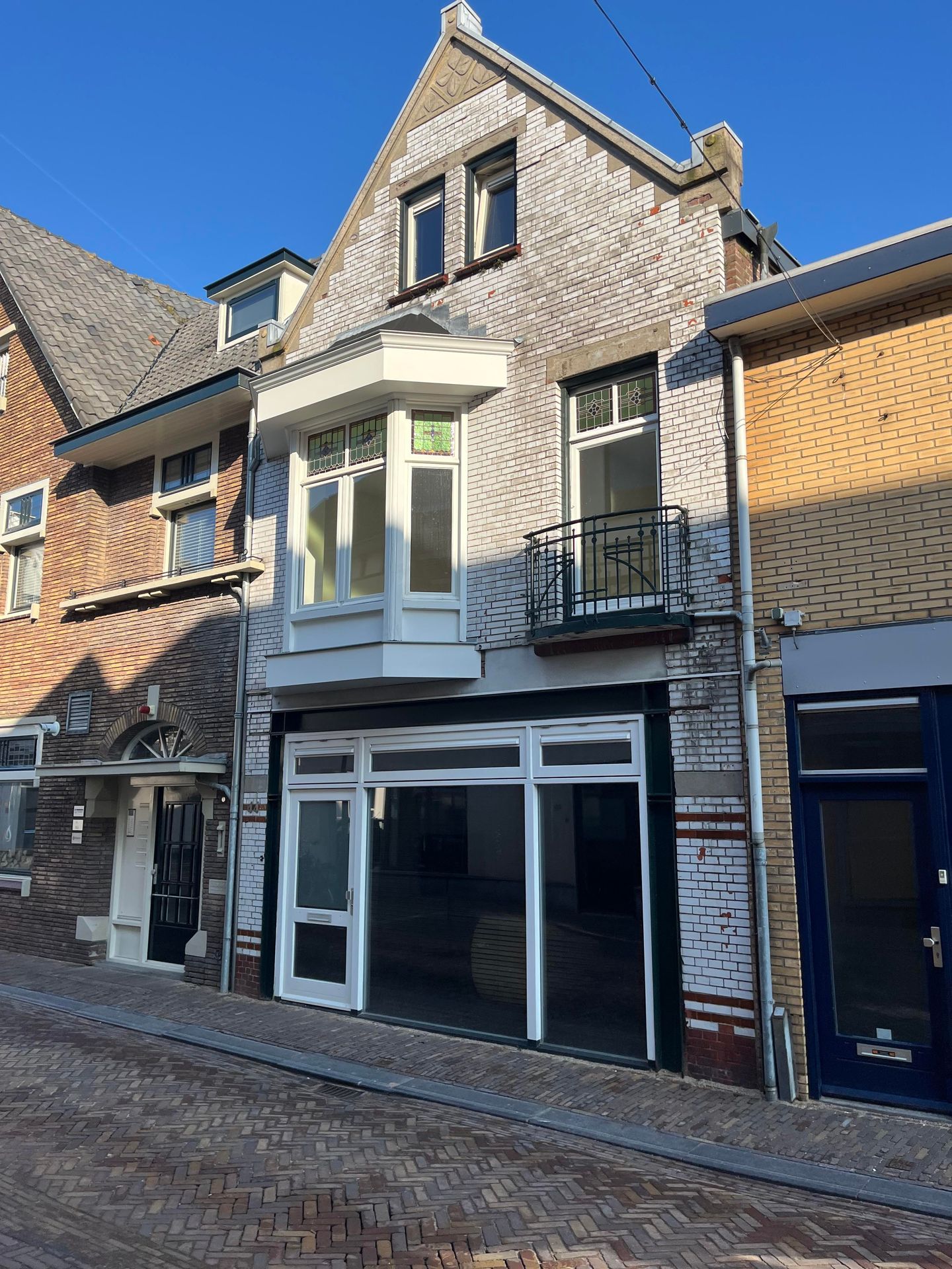 Foto 1 van Oostwal 1