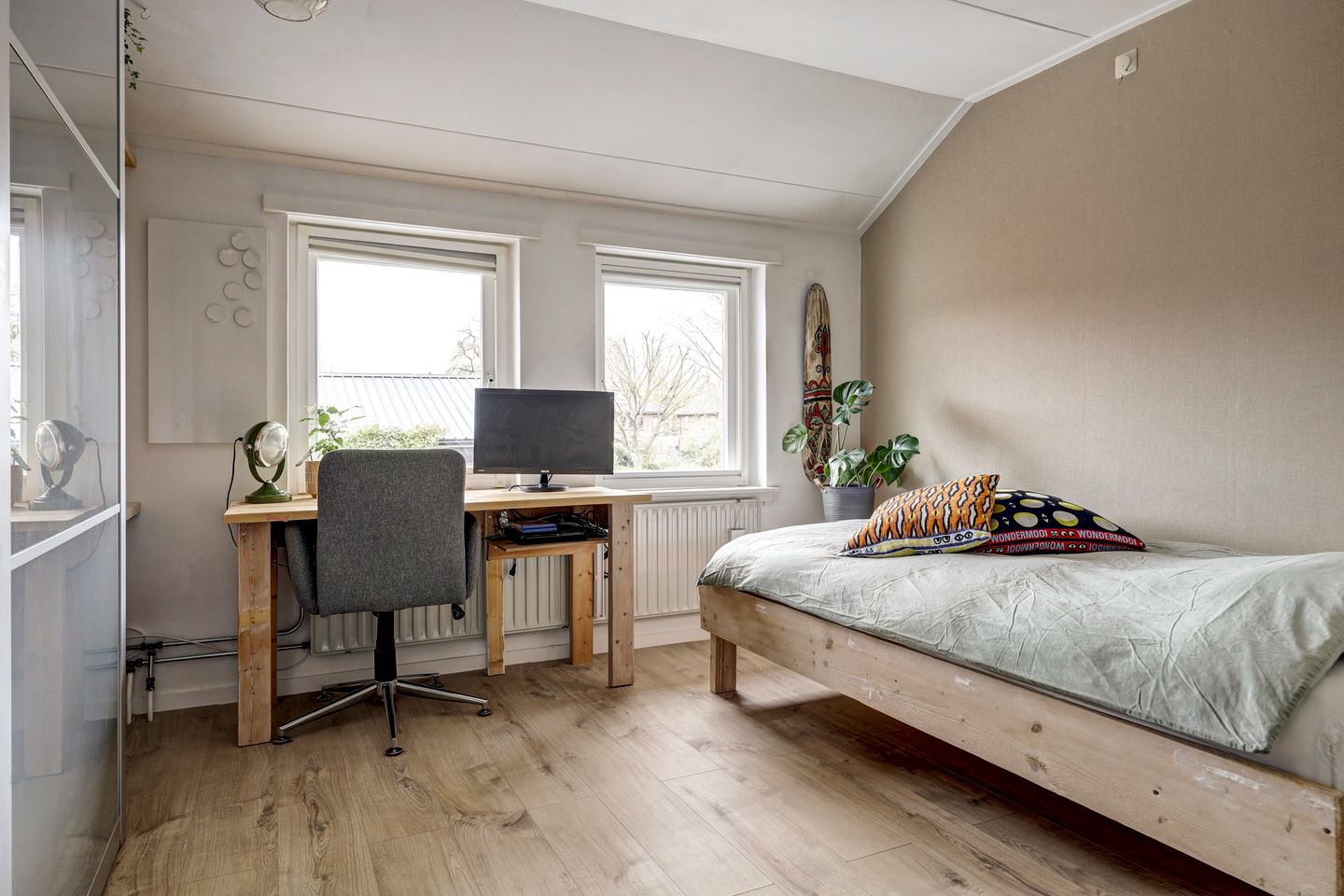 Spacious Family Home with Free Views and Character in De Meern — 31
