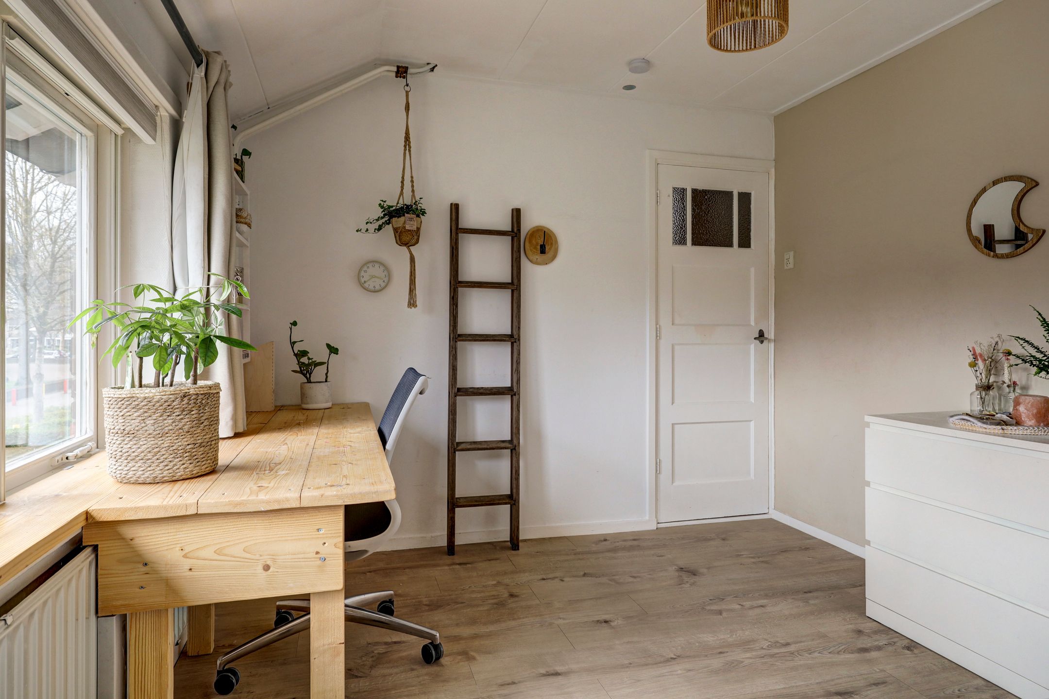 Spacious Family Home with Free Views and Character in De Meern — 36