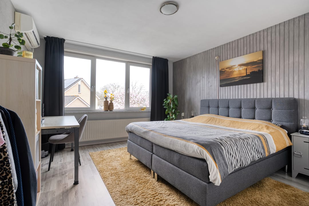 Spacious semi-detached family home with garage in Hellendoorn — 16