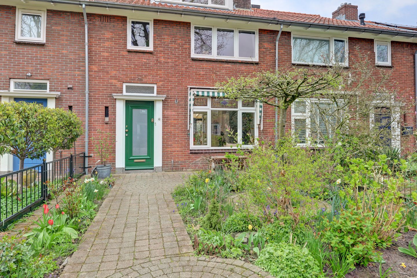 Spacious Family Home with Free Views and Character in De Meern — 49