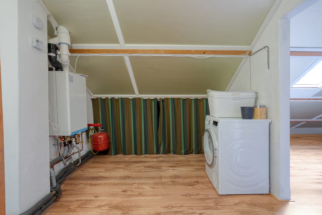 Spacious semi-detached family home with garage in Hellendoorn — 26