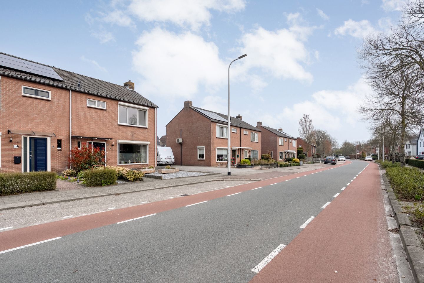 Spacious semi-detached family home with garage in Hellendoorn — 40