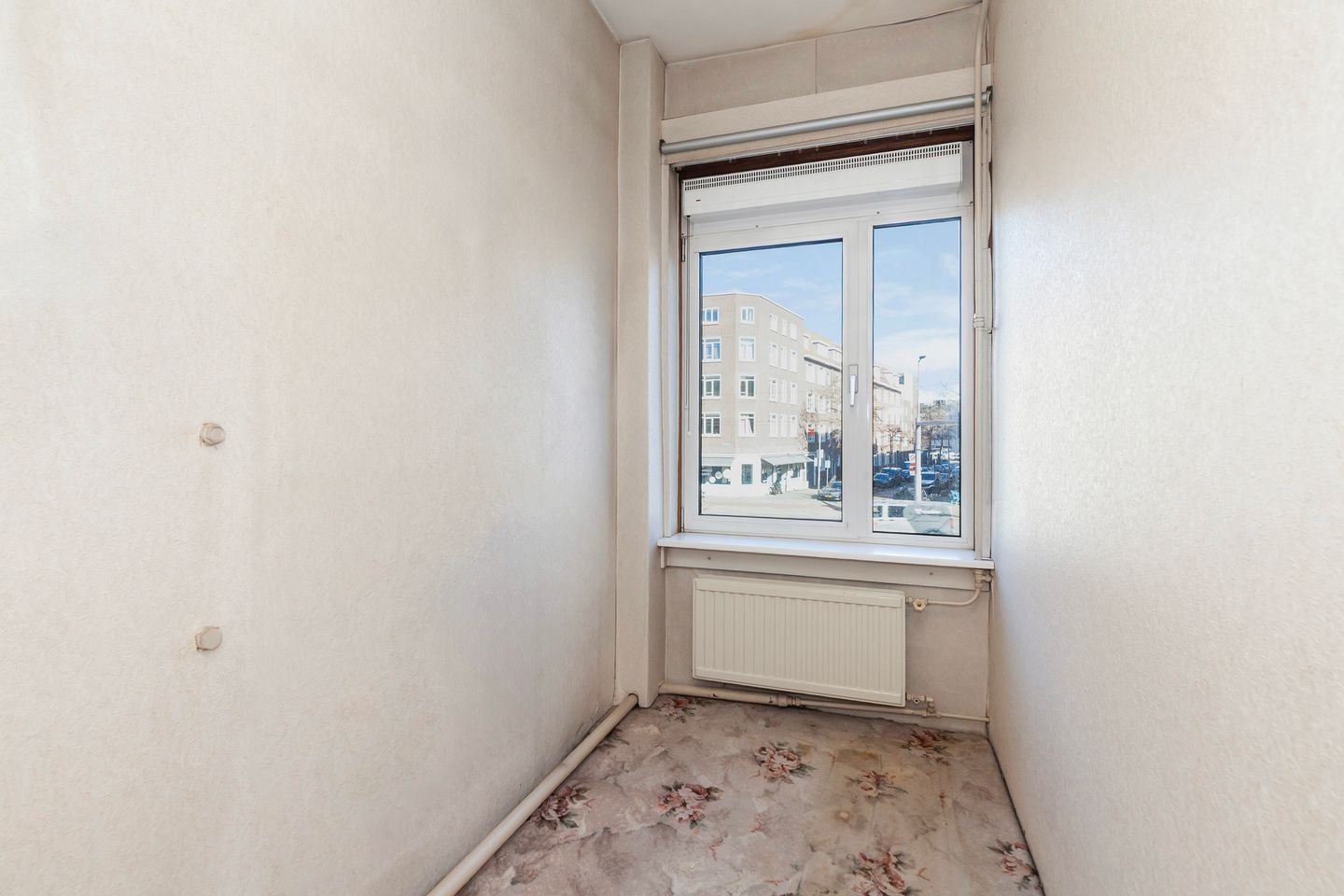 Fixer-Upper Apartment with Southwest Balcony in Blijdorp — 19