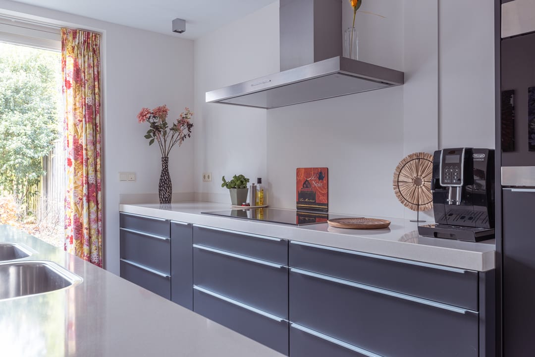 Spacious Detached Villa in Bussum's Het Spiegel with 6 Bedrooms and A Energy Label — 16