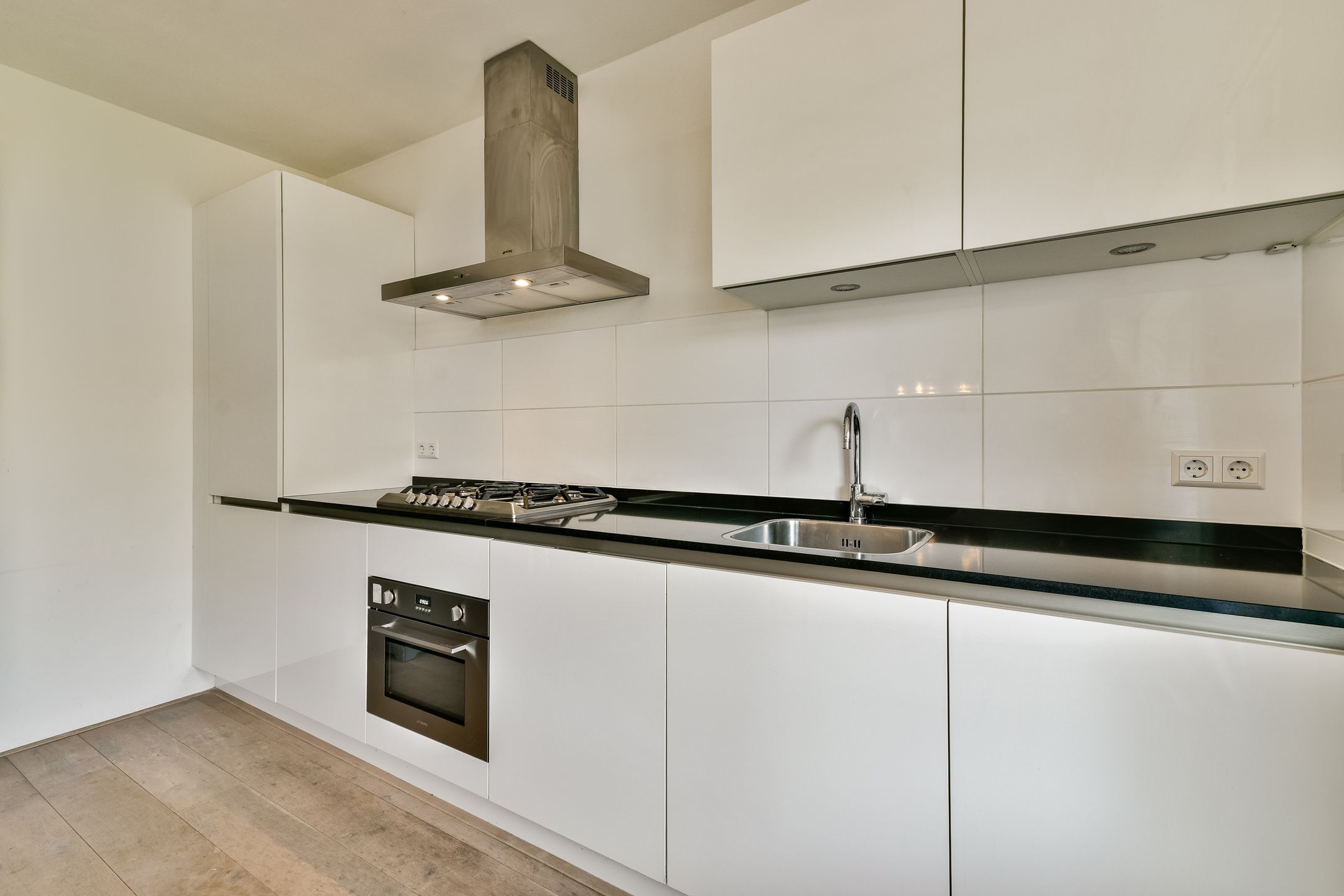 Foto 9 van Bolestein 562