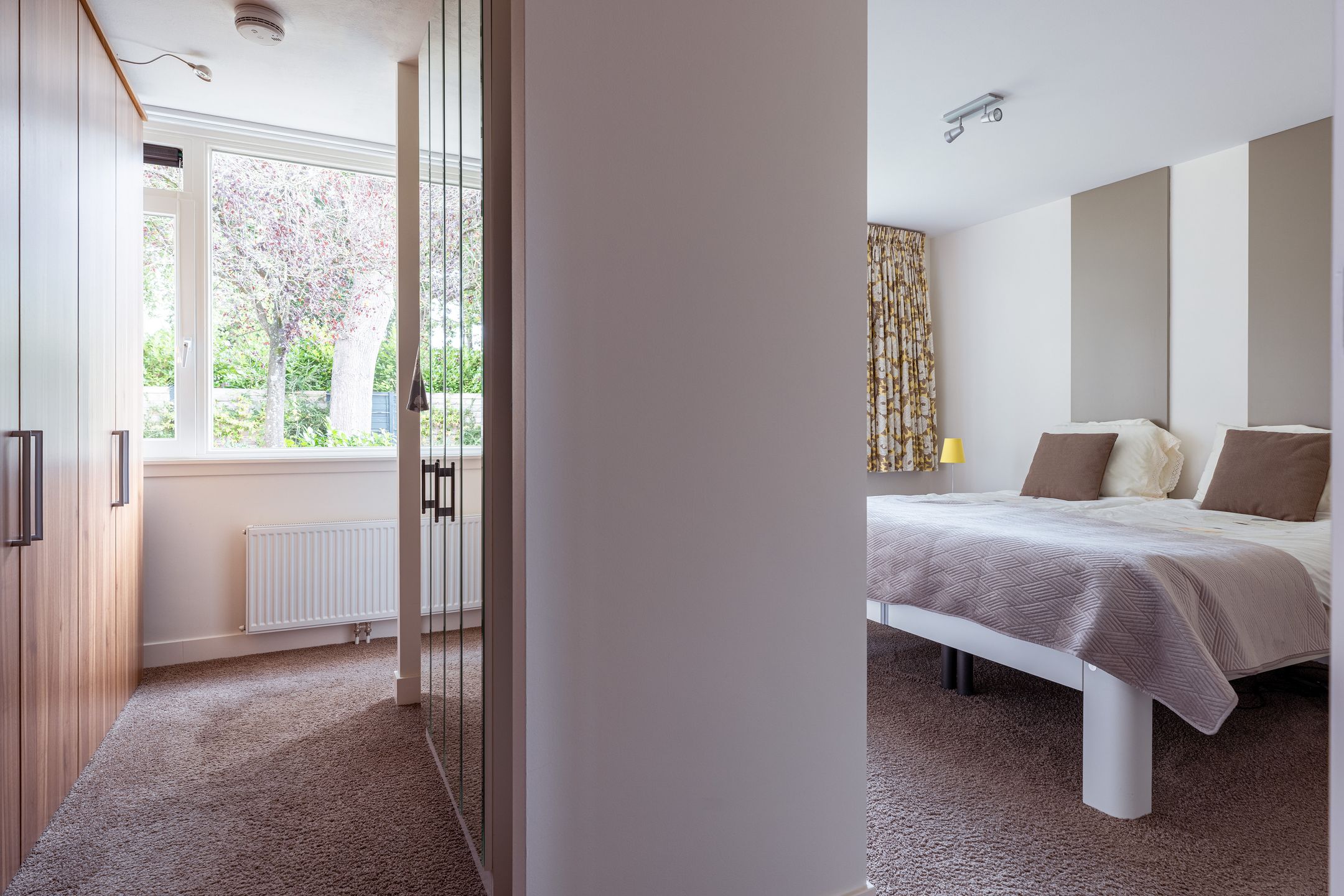 Spacious Detached Villa in Bussum's Het Spiegel with 6 Bedrooms and A Energy Label — 21