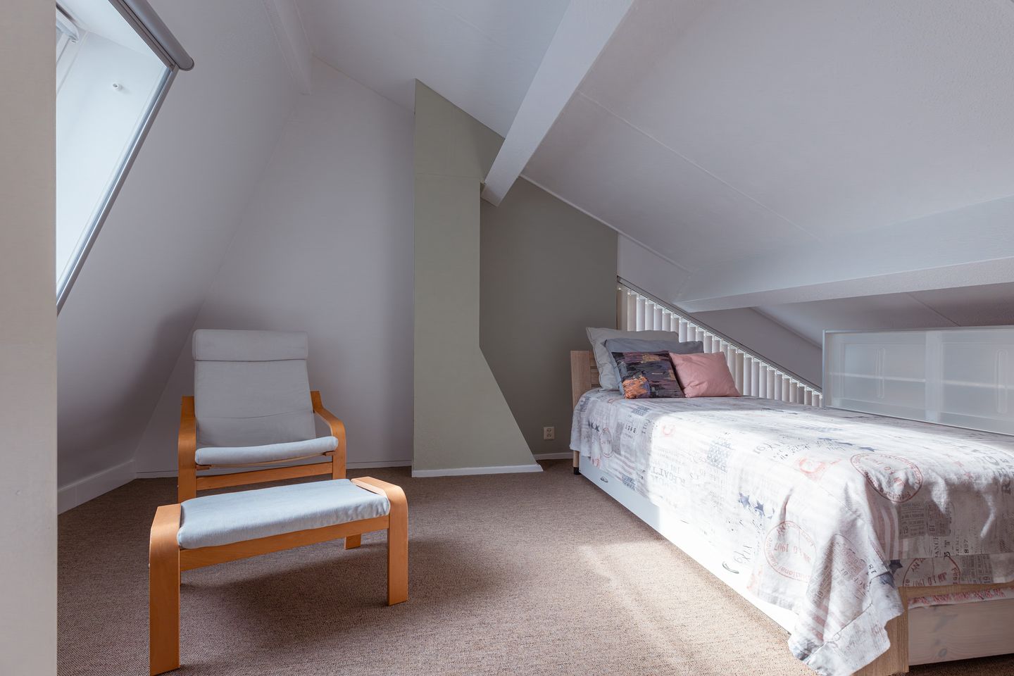 Spacious Detached Villa in Bussum's Het Spiegel with 6 Bedrooms and A Energy Label — 40