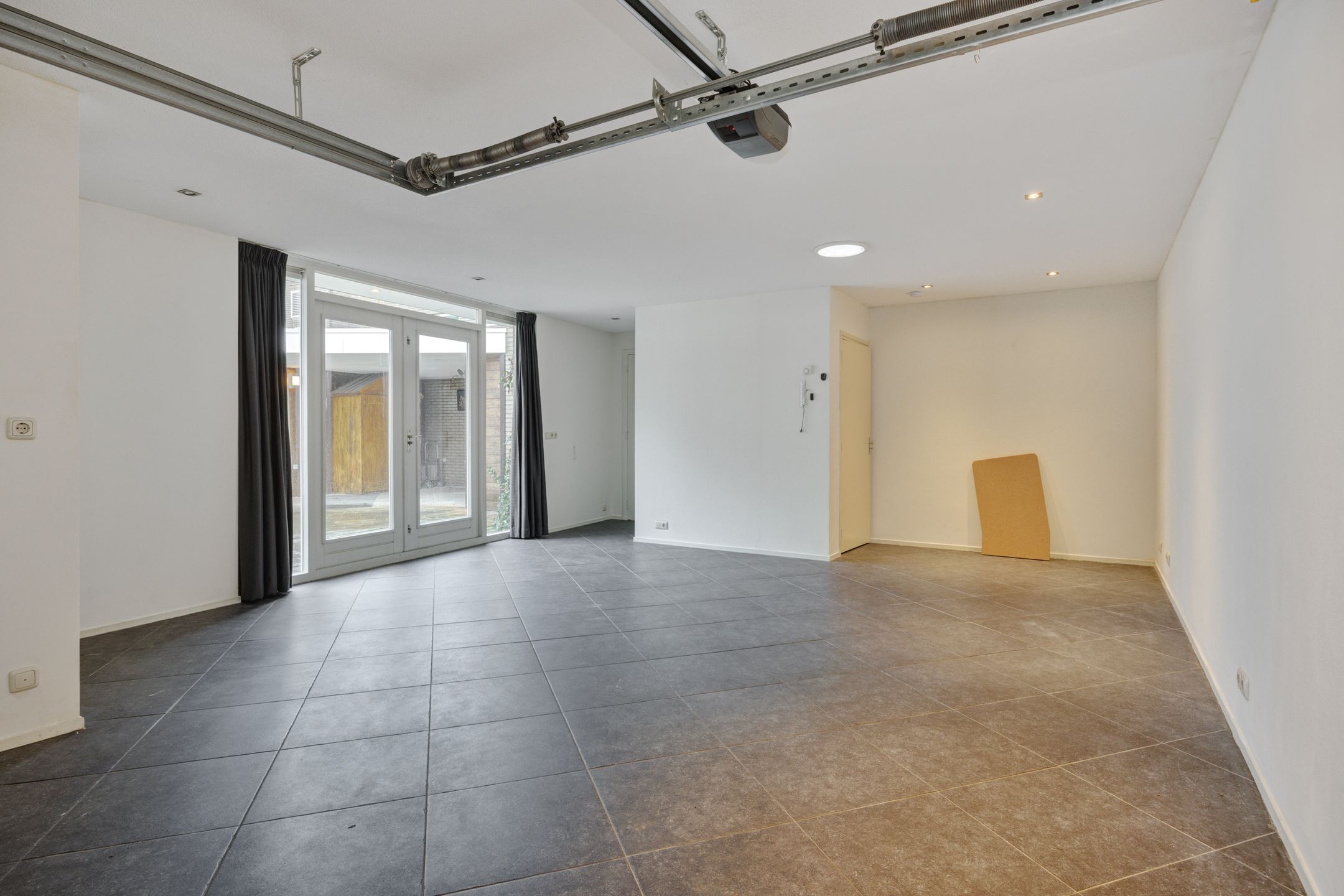 Semi-detached home with ground floor bedroom and versatile annex in Uden — 14