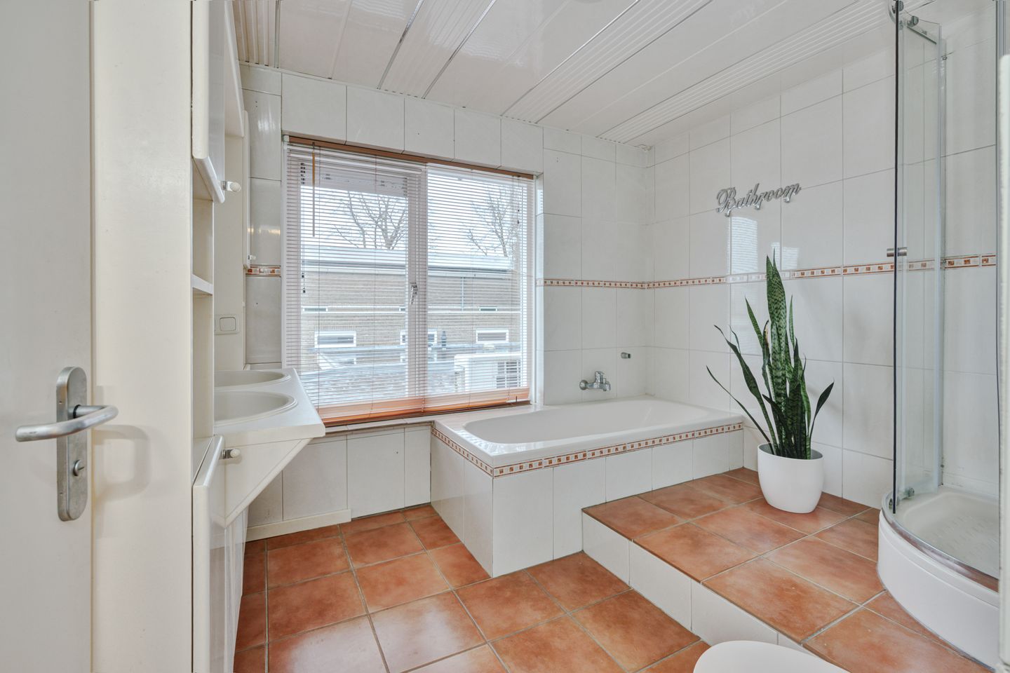 Semi-detached home with ground floor bedroom and versatile annex in Uden — 20