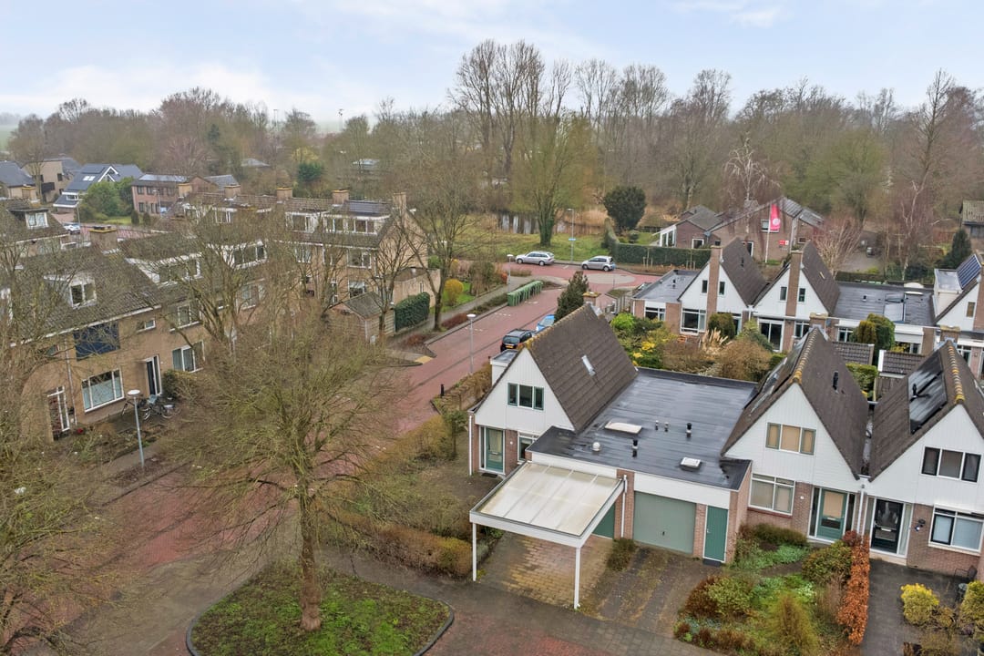 Photo 38 of Koos Stikvoortlaan 8