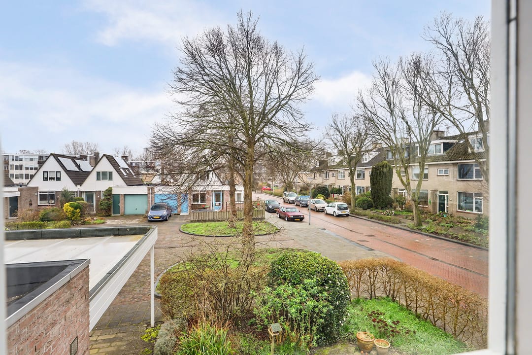 Photo 37 of Koos Stikvoortlaan 8