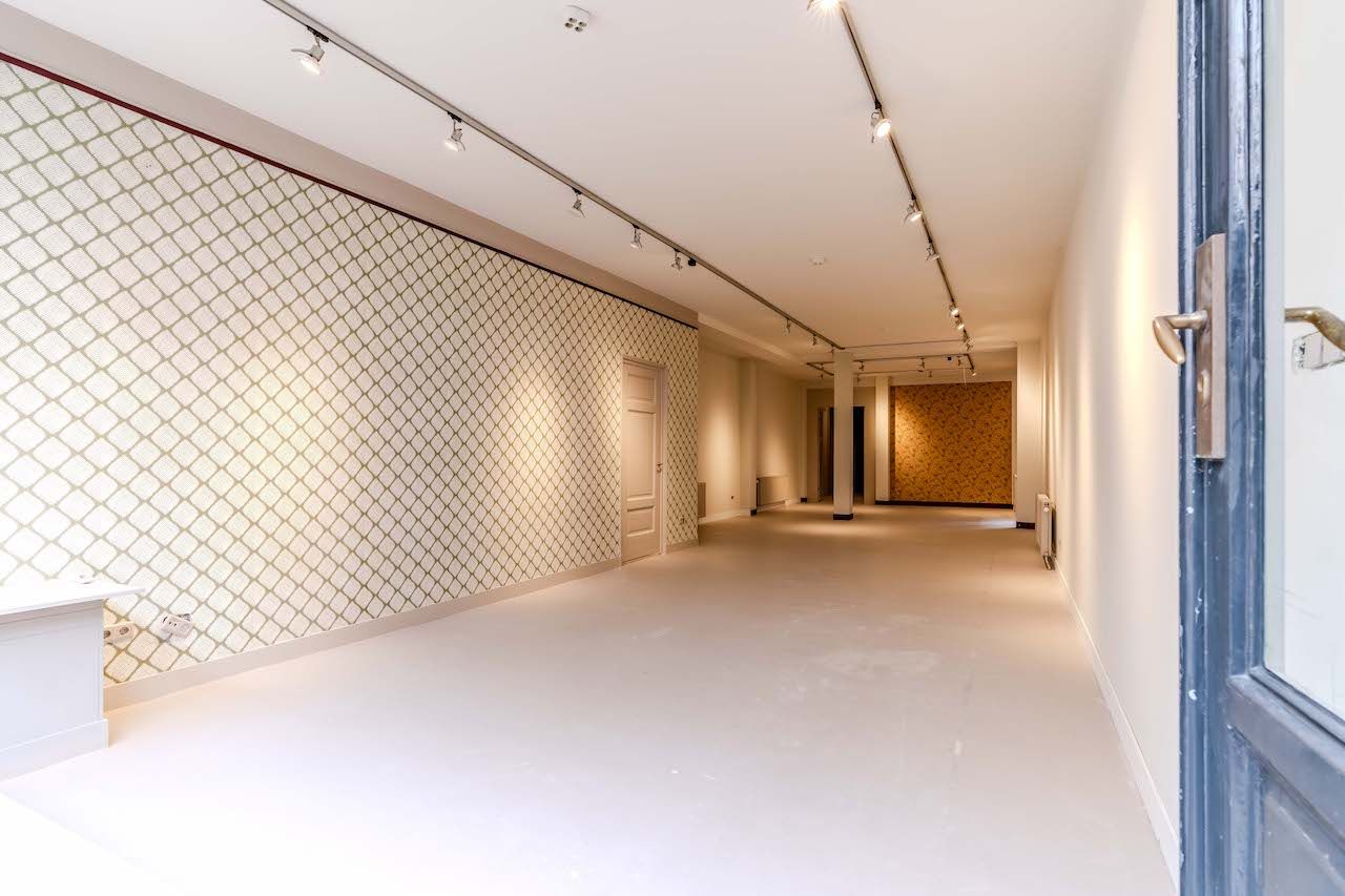 View photo 2 of Denneweg 37