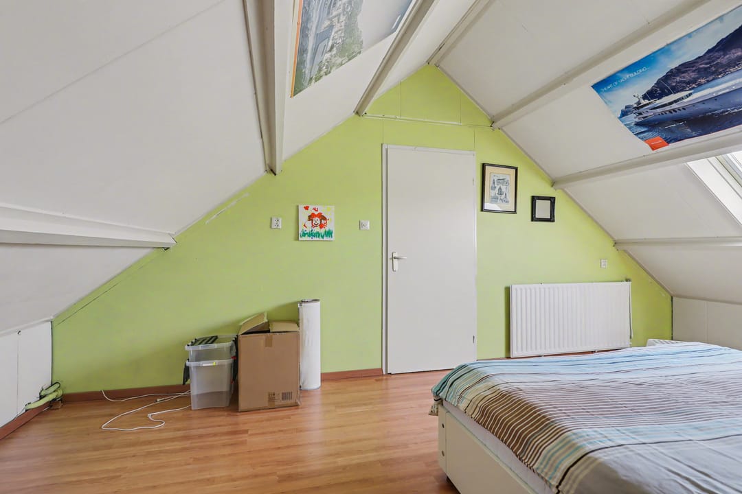 Spacious corner house with four bedrooms in peaceful Vlissingen neighborhood — 22