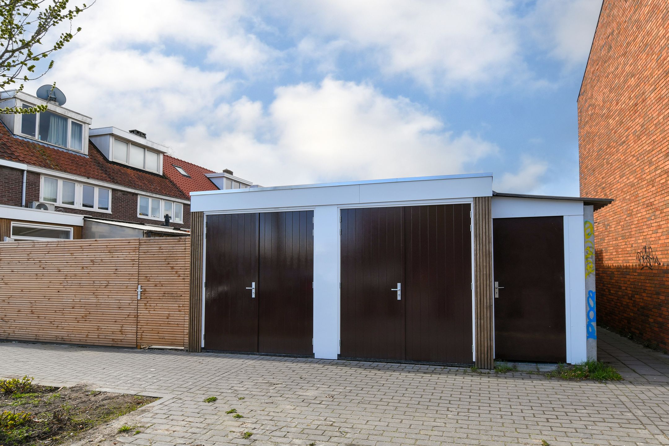 Photo 21 of Adolf van Cortenbachstraat 44-A