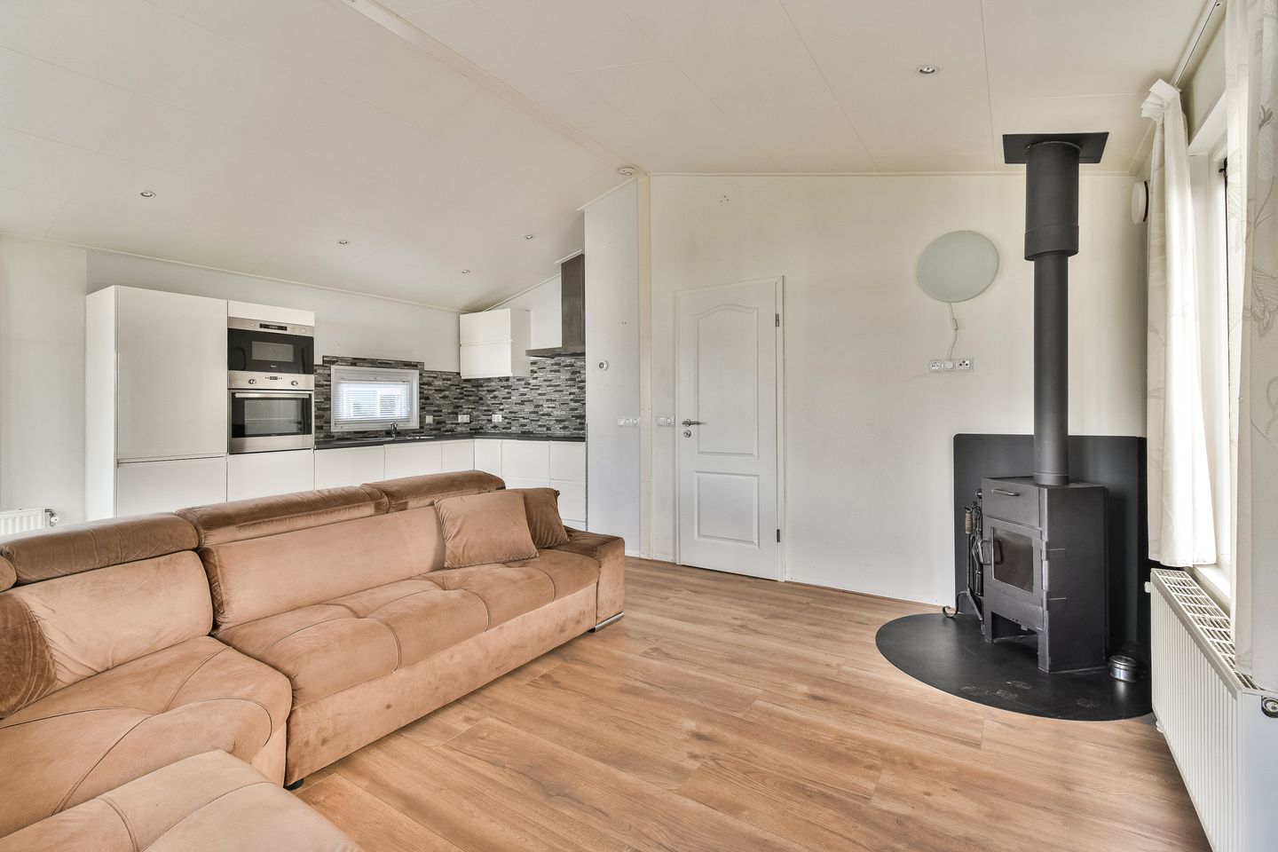 Foto 4 van Rijksstraatweg 186-141