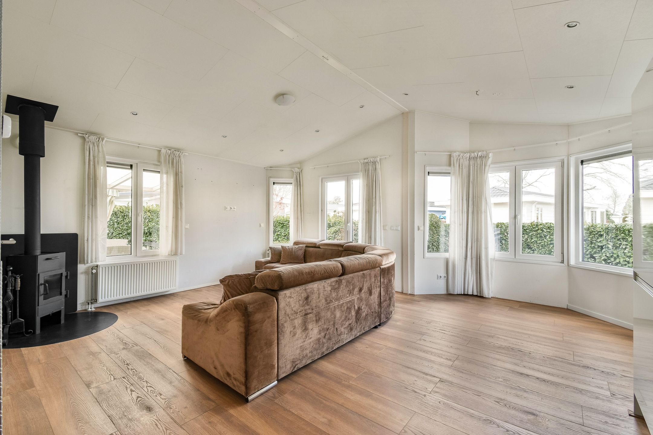 Foto 6 van Rijksstraatweg 186-141