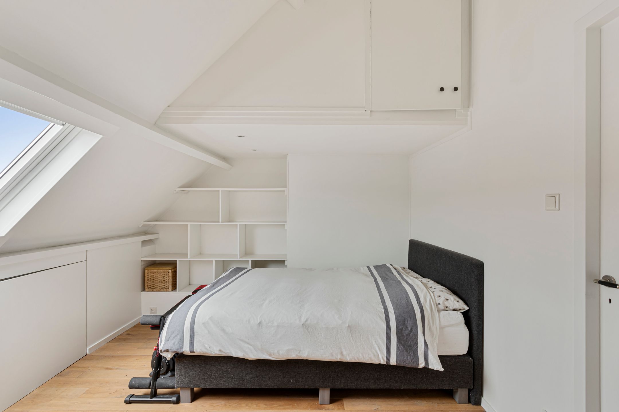 Corner House in Breda Tuinzigt — 42