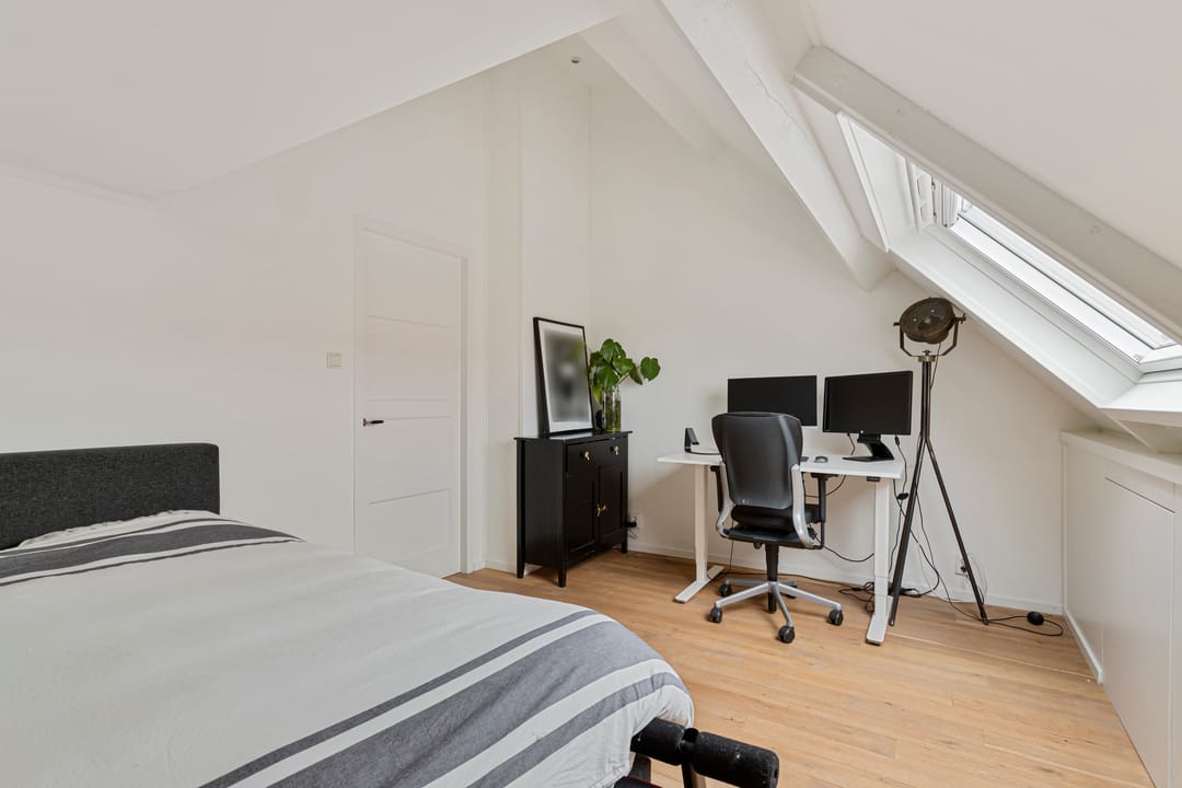 Corner House in Breda Tuinzigt — 43