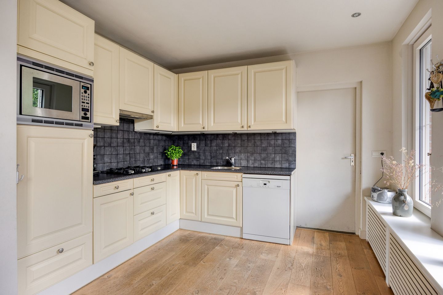 Foto 4 van Veenbes 20