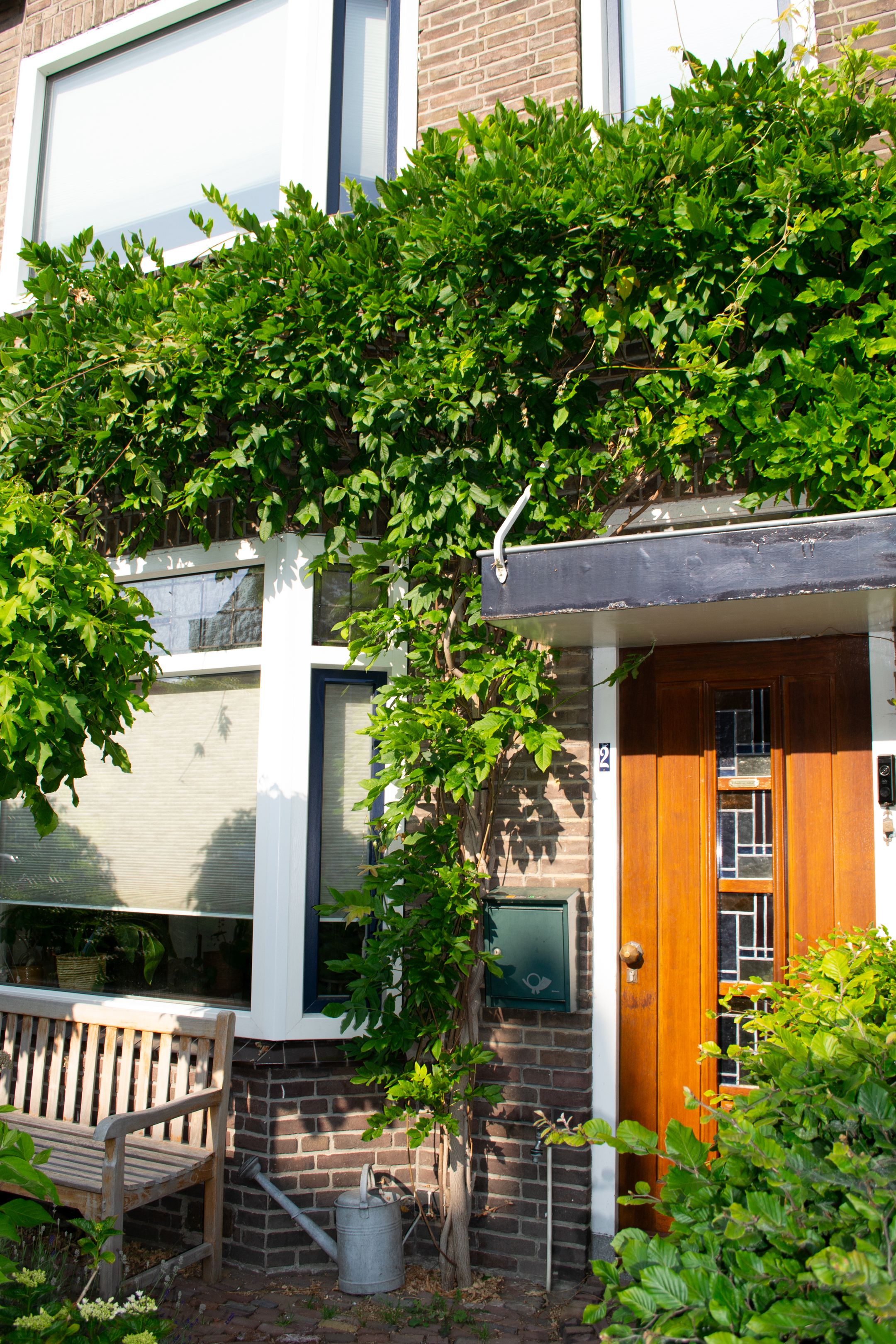 Corner House in Breda Tuinzigt — 55