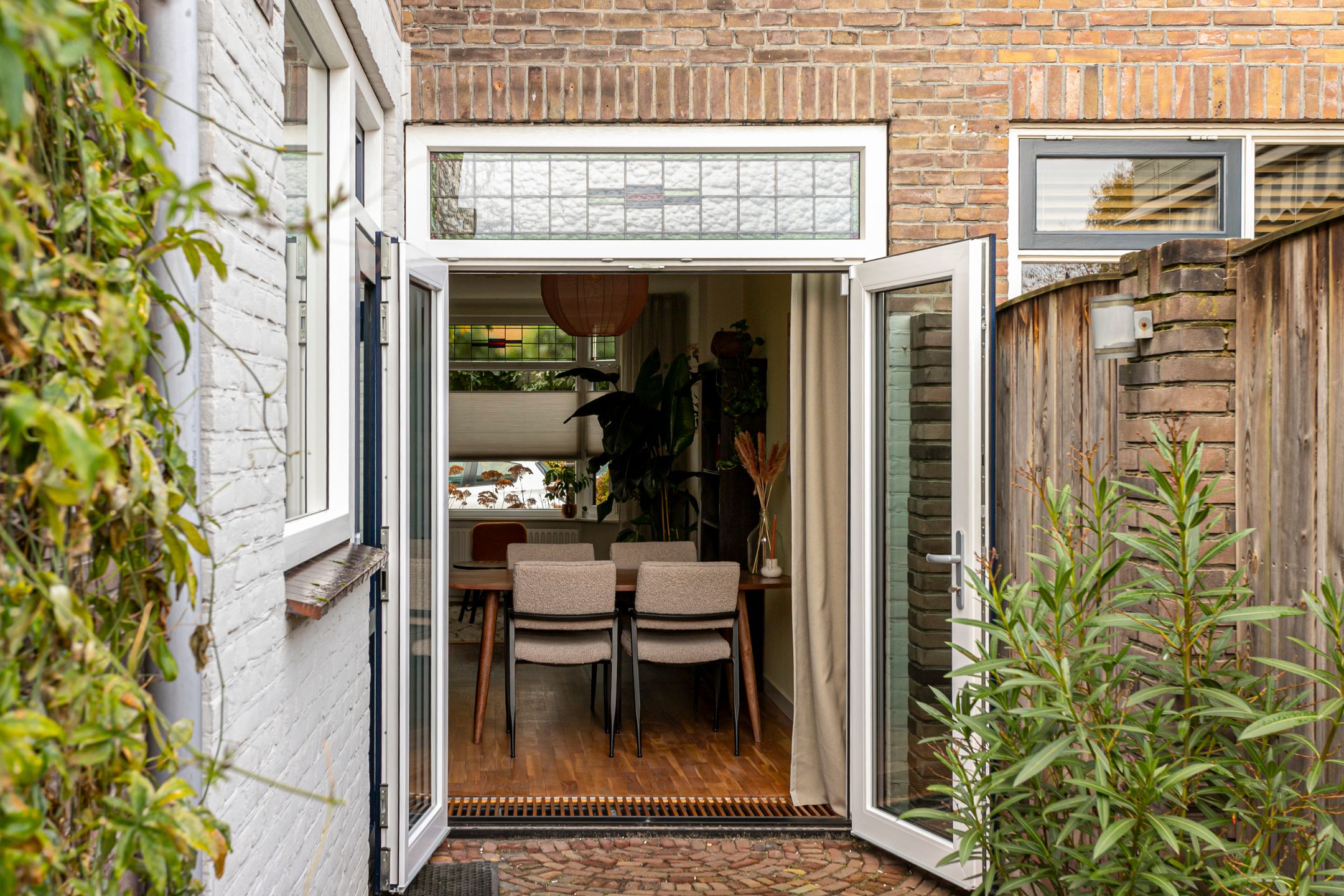 Corner House in Breda Tuinzigt — 48