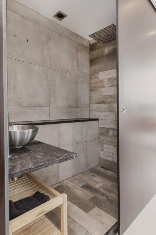 Foto 14 van Nassaukade 60-H