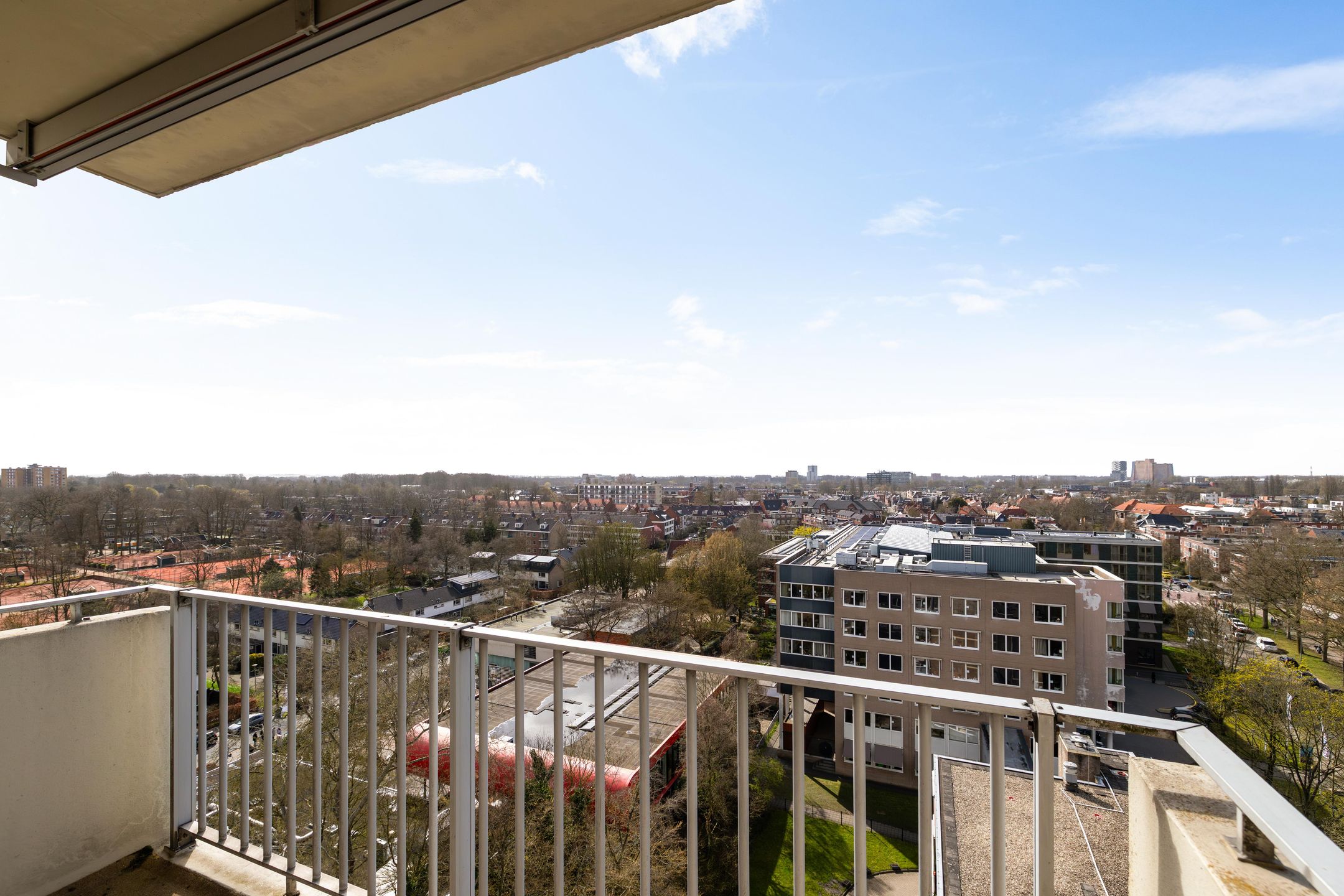 Foto 24 van Helper Brink 61-184