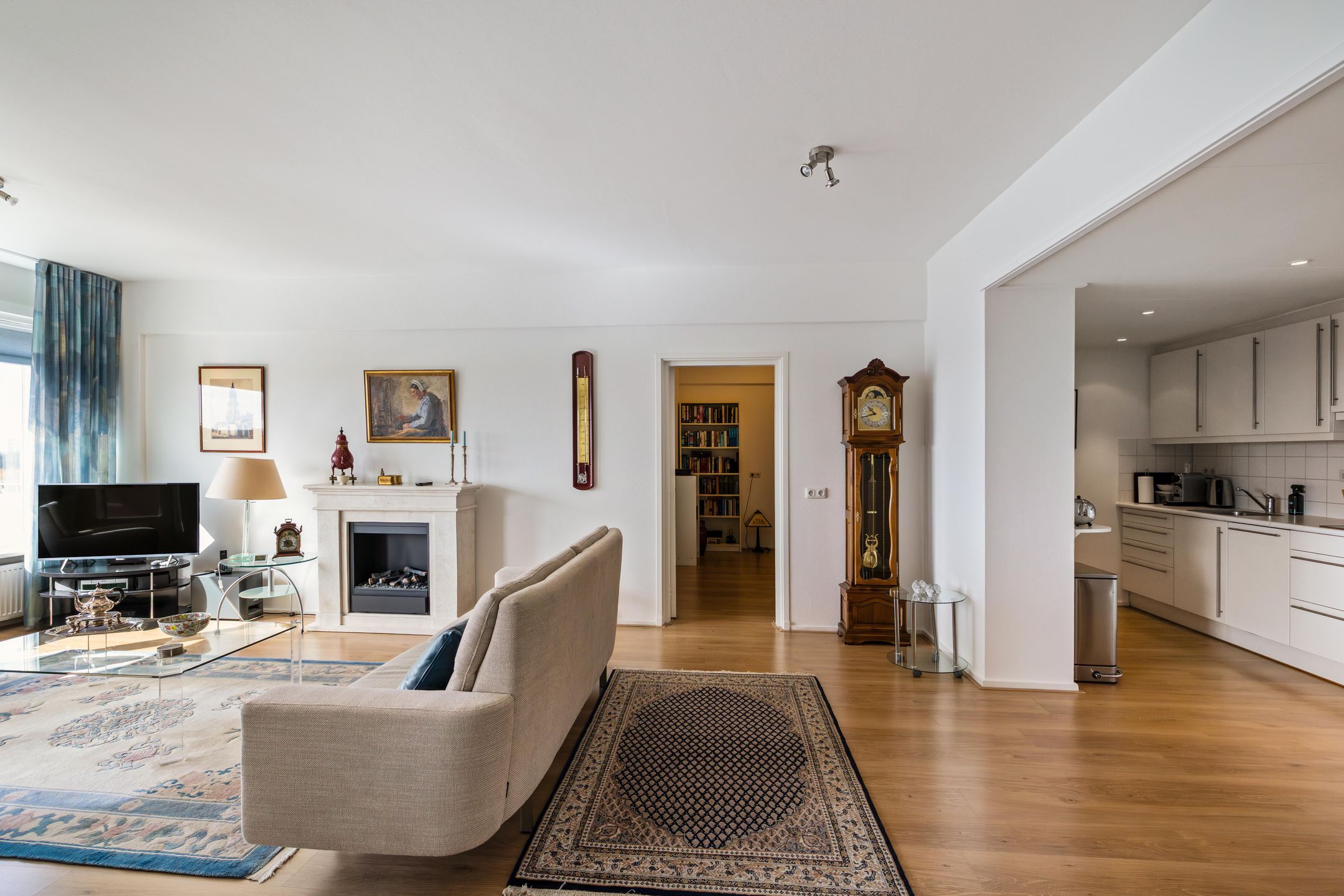 Foto 9 van Helper Brink 61-184