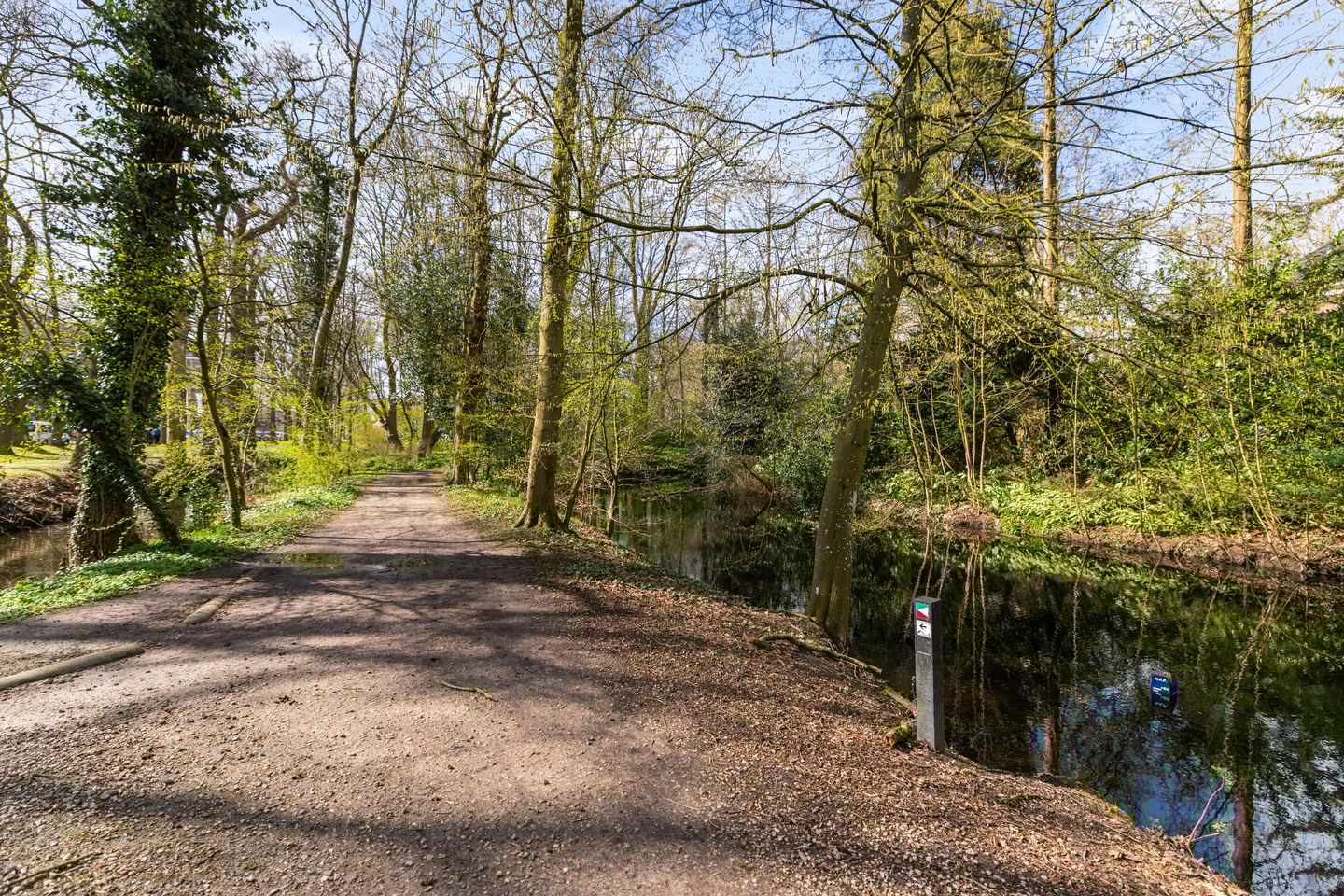 Foto 40 van Helper Brink 61-184