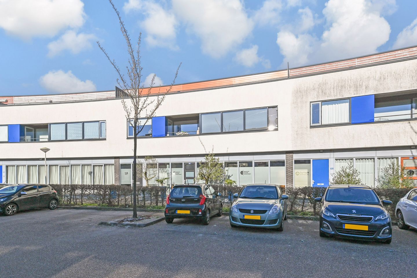 Foto 65 van Aburahout 1-F